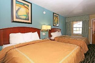 One Queen Bed Nonsmoking