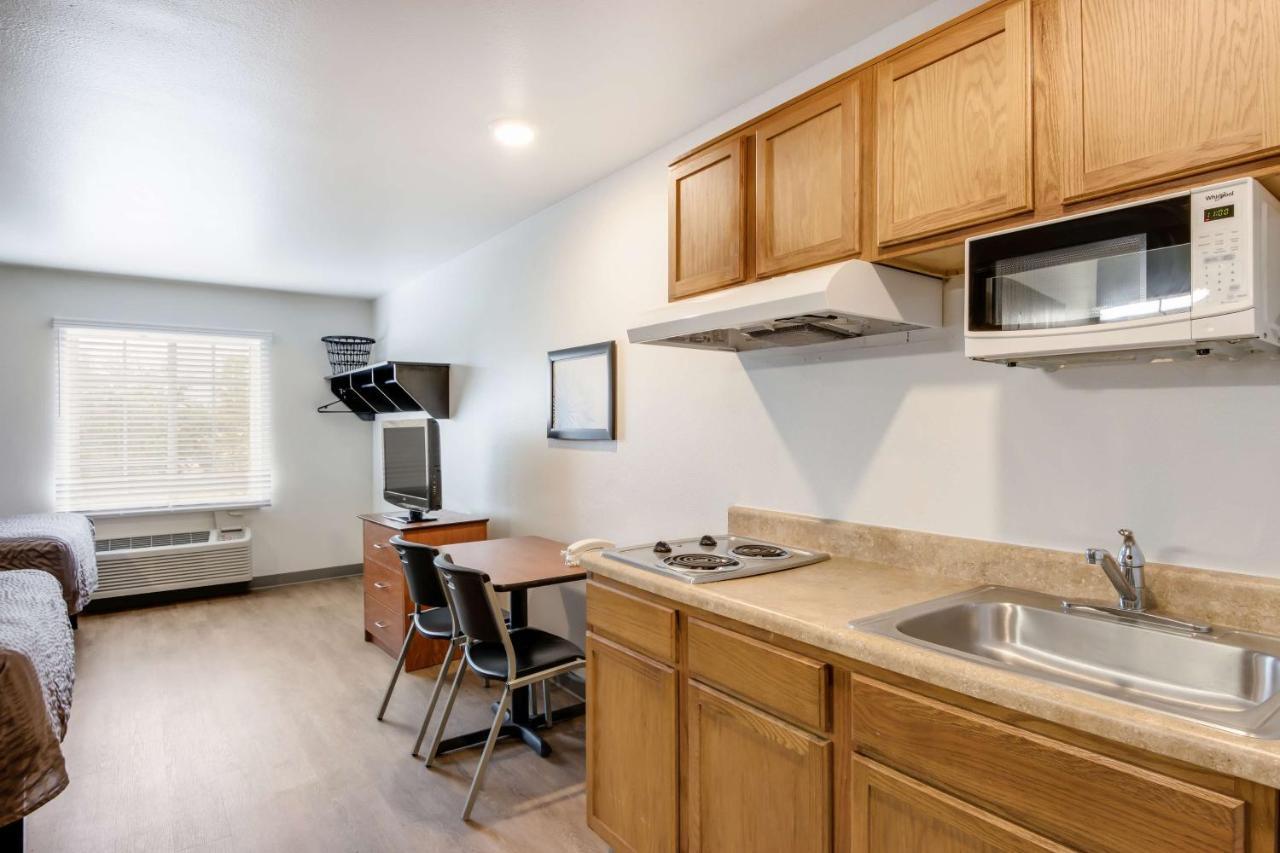 Double Room with Two Double Beds - Non-Smoking