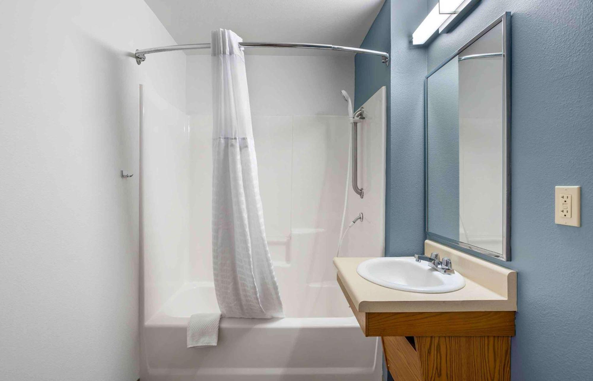 Standard Double Room - Non-Smoking