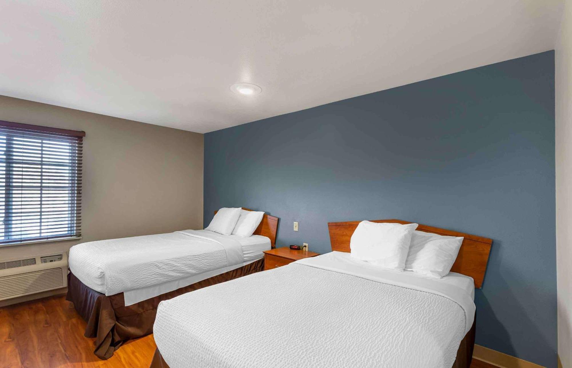 Double Room with Two Double Beds - Non-Smoking