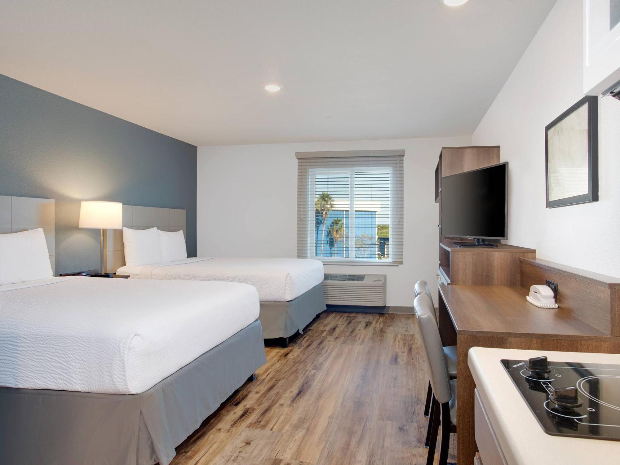 Standard Queen Room with Two Queen Beds - Non-Smoking