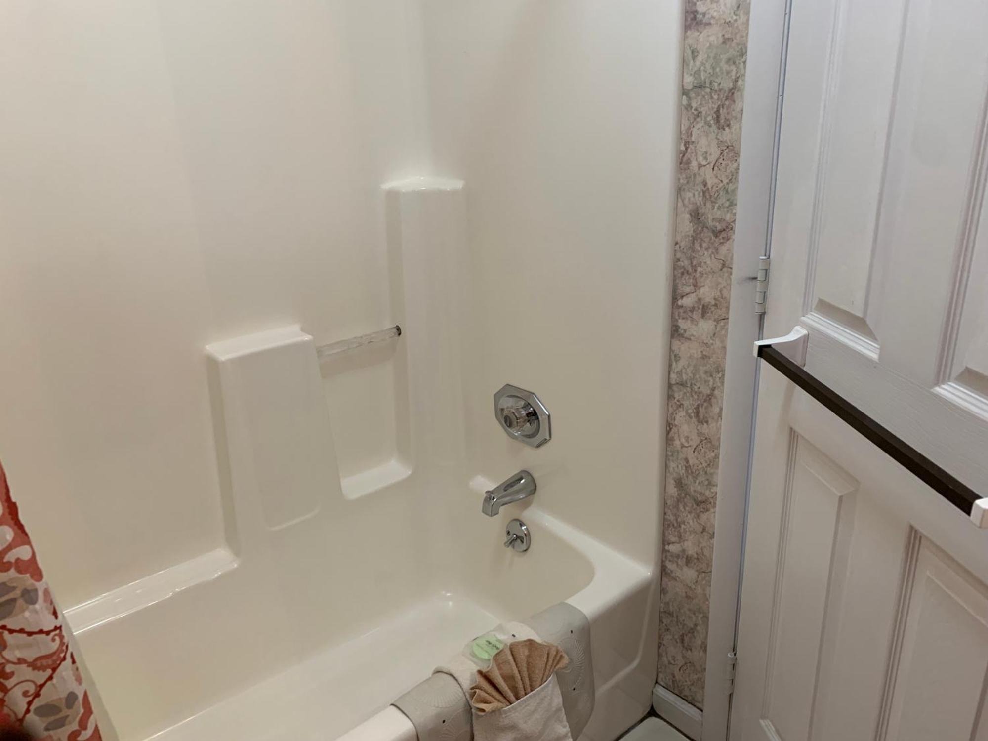 Laurel Inn 411