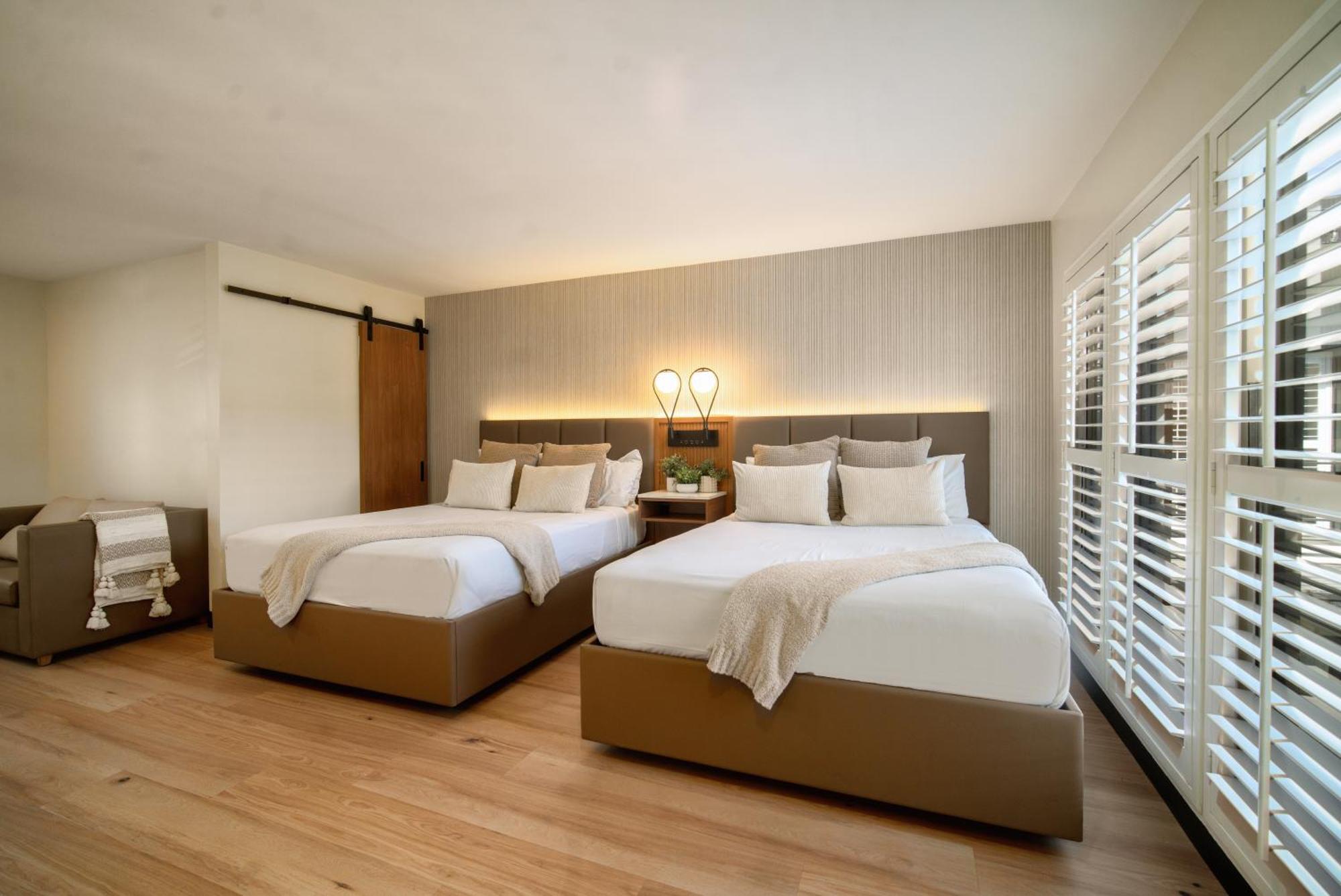 Deluxe Double Room with Extra Bed