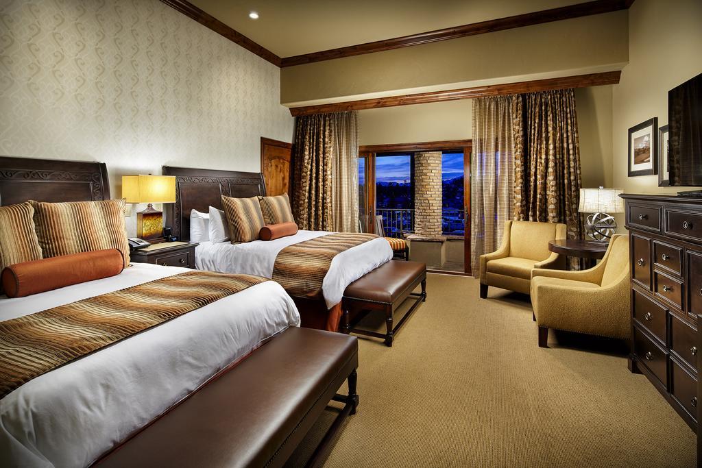 Queen Room with Two Queen Beds