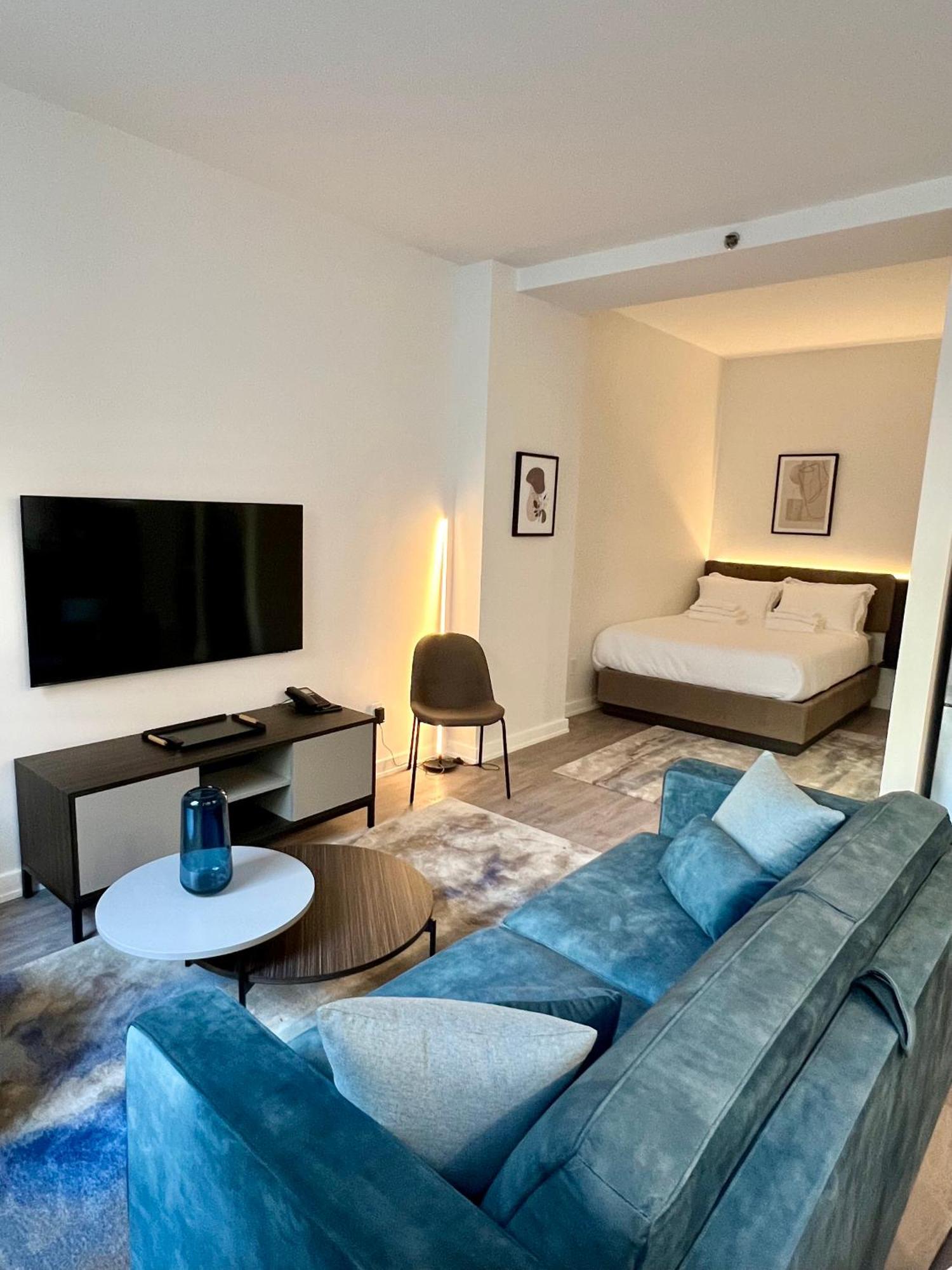 Studio Apartment