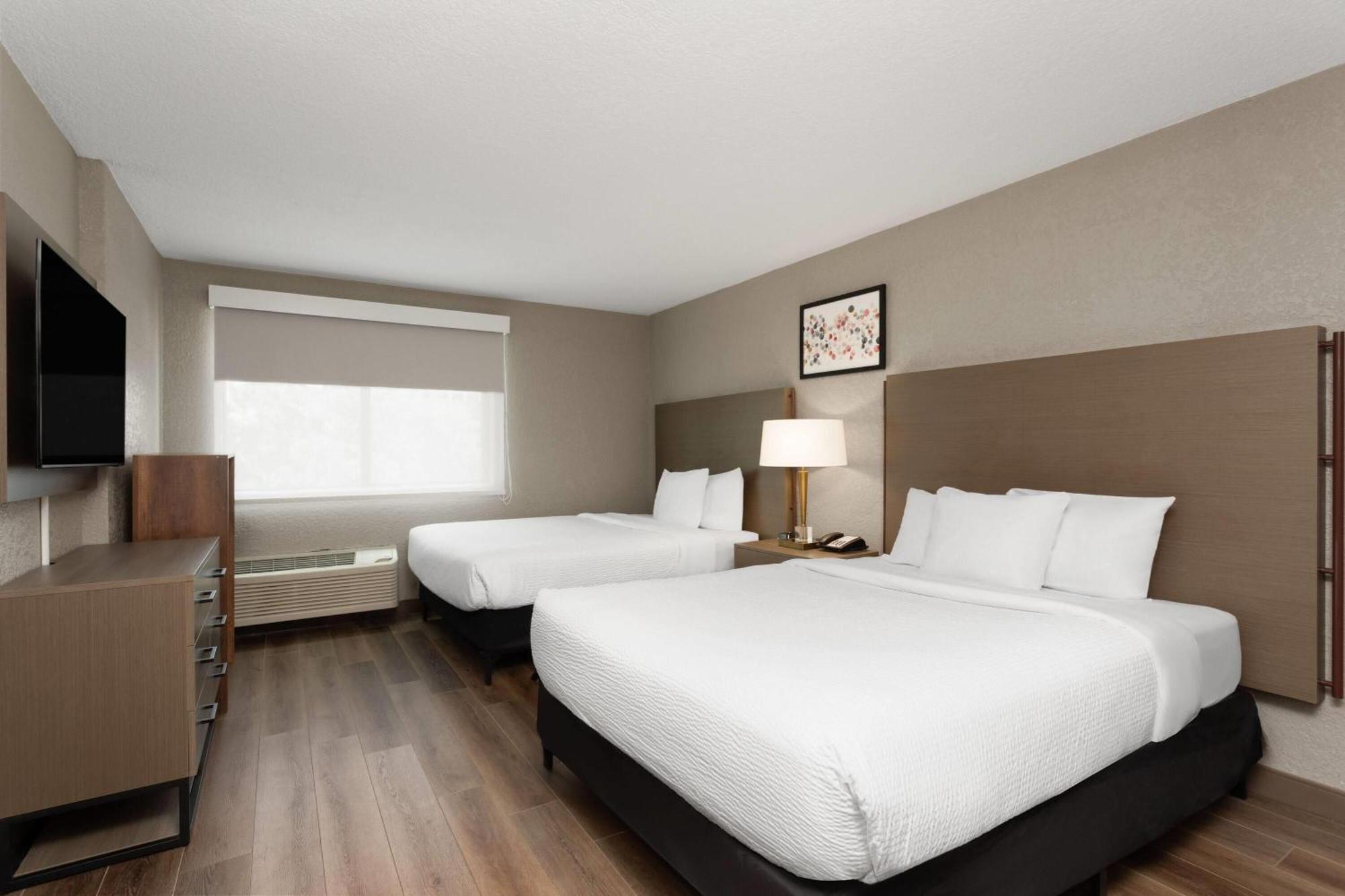 Suite with Two Queen Beds - Non-Smoking