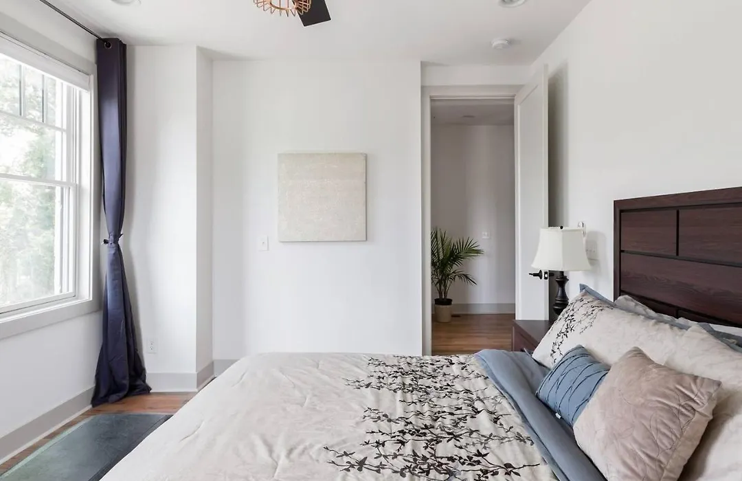 Brand New Luxury Home Near Downtown-1