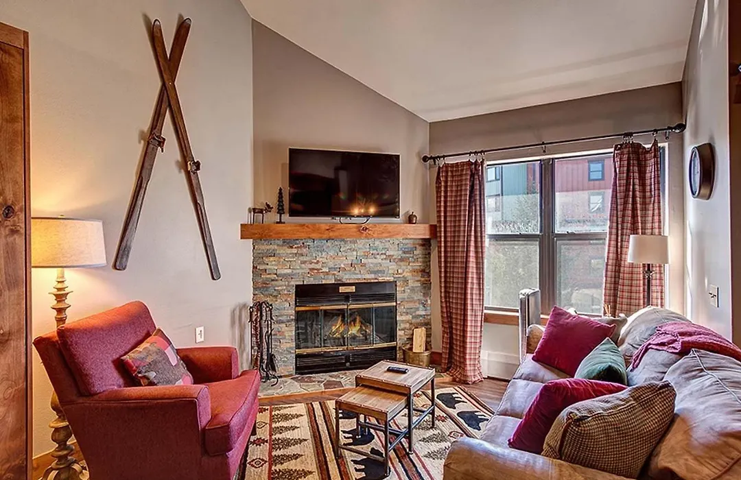 River Mountain Lodge Iowa Hill Condo: Updated, Ski-In, Downtown-1