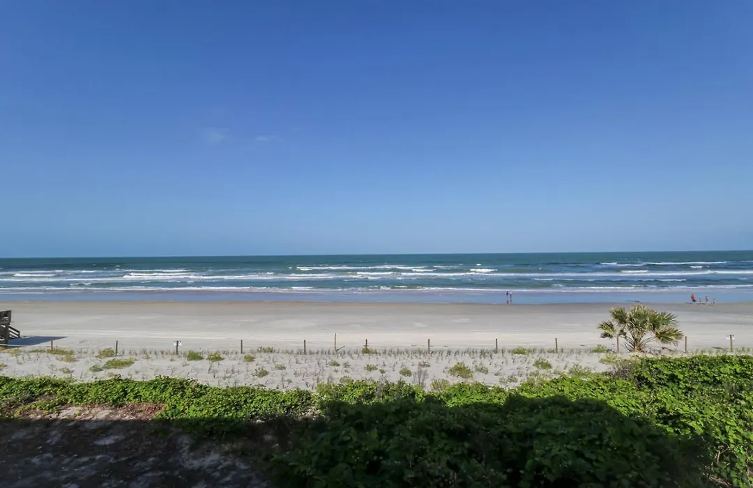 Summerhouse 168-Fully Renovated Oceanfront Townhouse-1