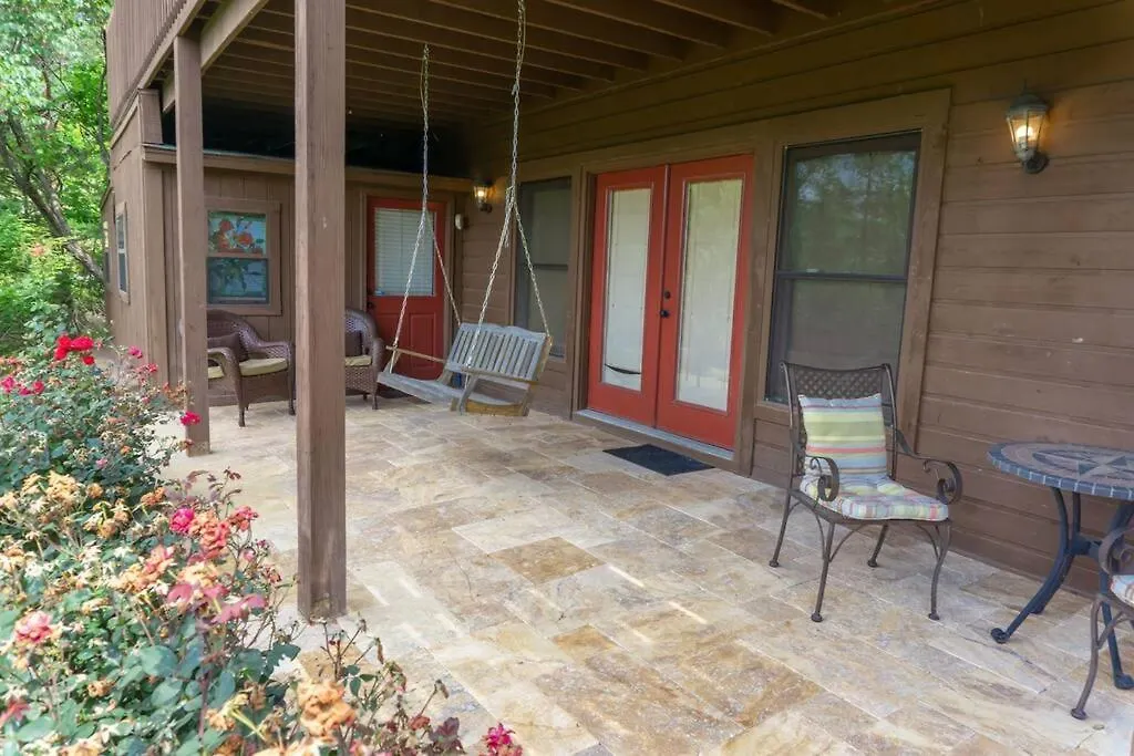 Smoky Mountain Splendor Two Third Acre 2 King Master Suites-1