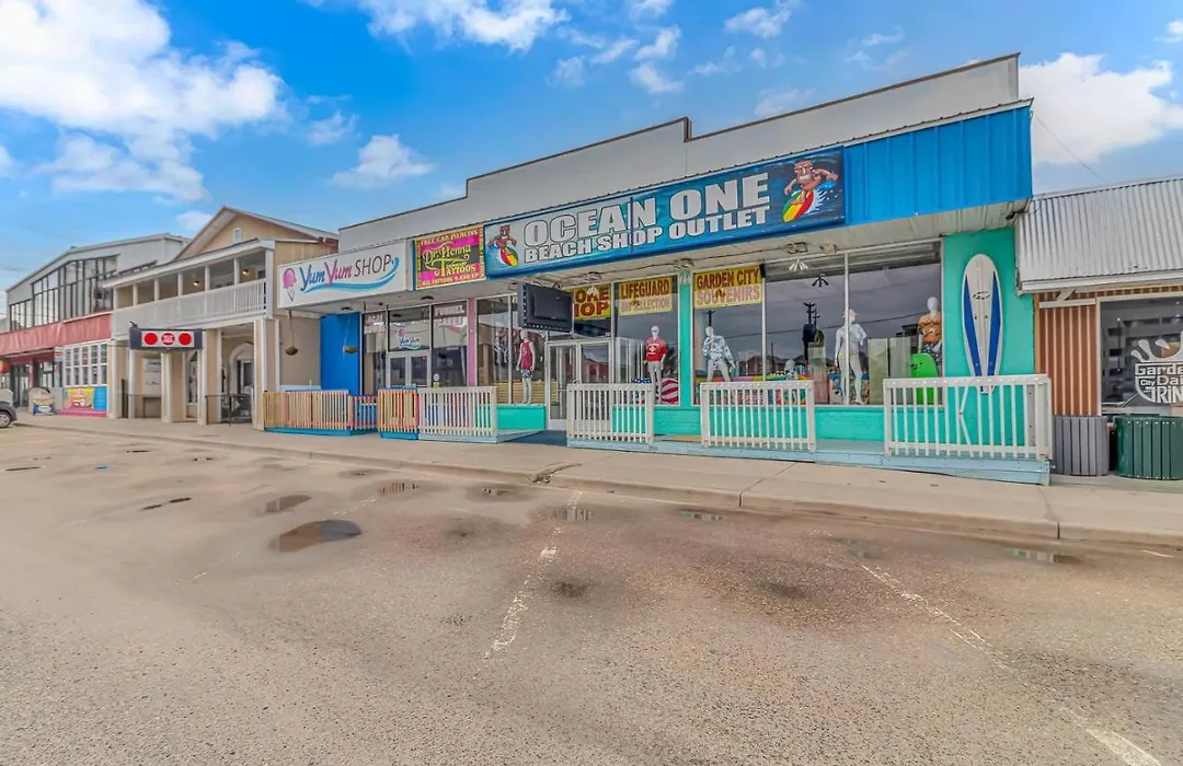 125 Atlantic Avenue Unit H - Pet Friendly! Walk To The Beach And Pier!1Br -1Ba - Sleeps 4 Guests!-1