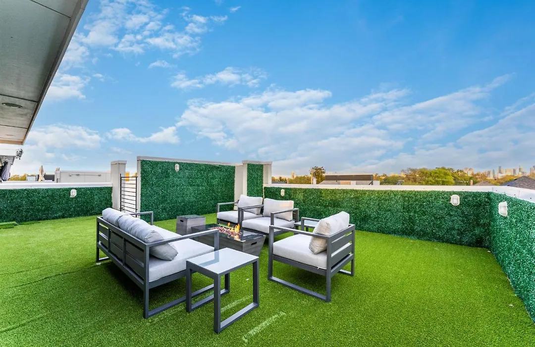 Luxury Home With Rooftop Views-1