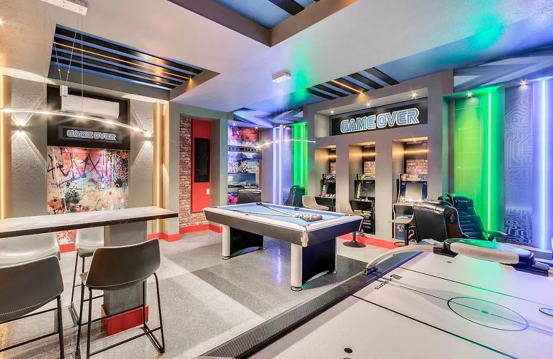 9 Bedrooms - 5 Bathrooms - Champions Gate 8824 Cb-1