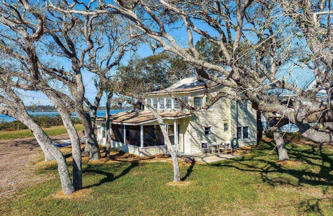 Anchors Away River House-1