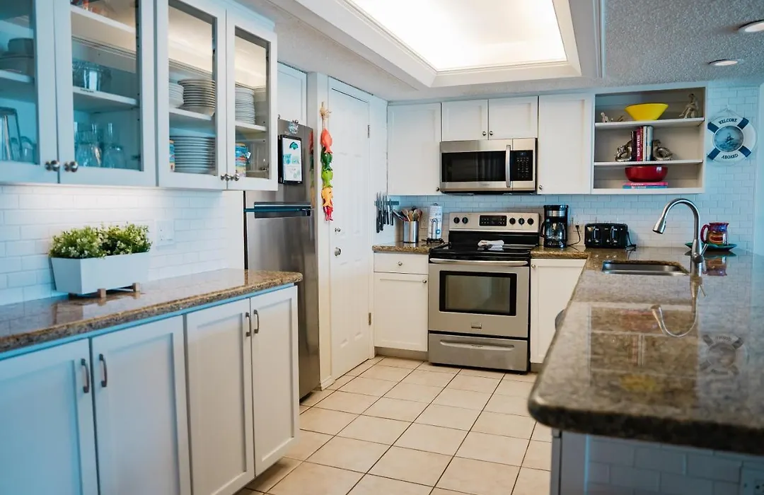 Beachfront 3Br Condo, Suntide Iii, Unit 706-1