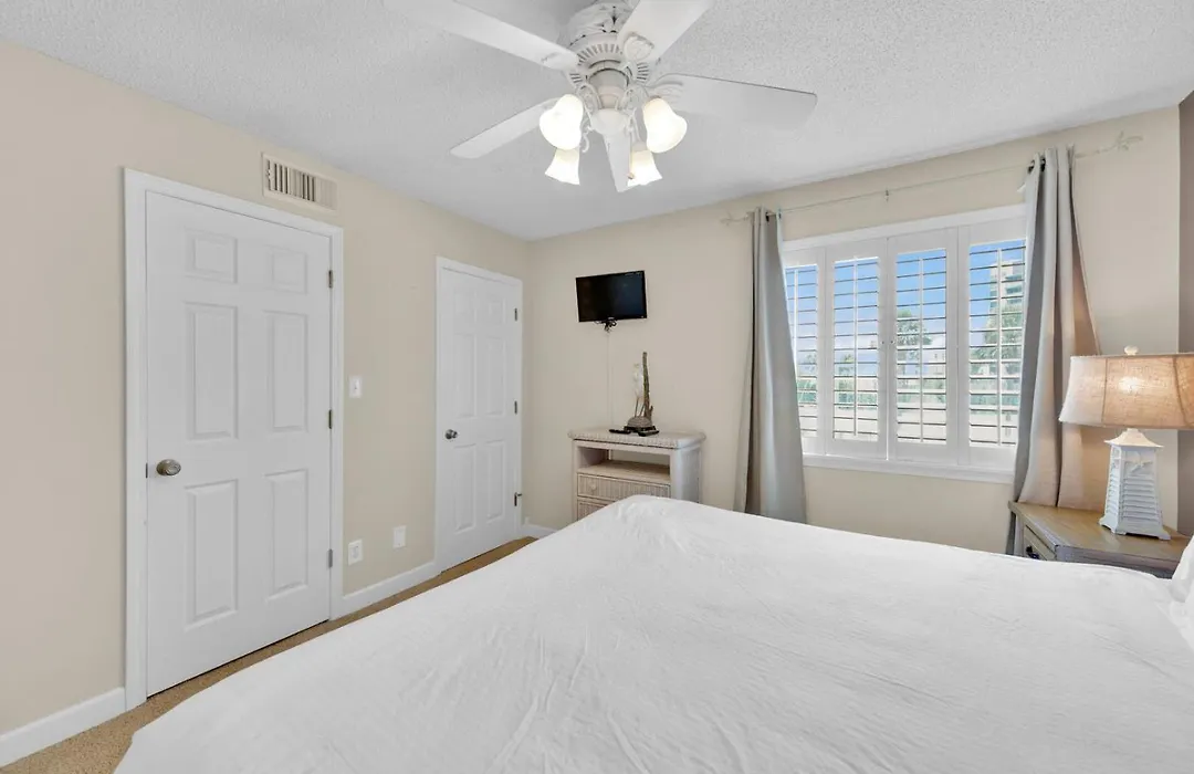 Southbay By The Gulf 99 An Updated Townhome 50 Yards From Beach 3 Bedroom Sleeps 6-1