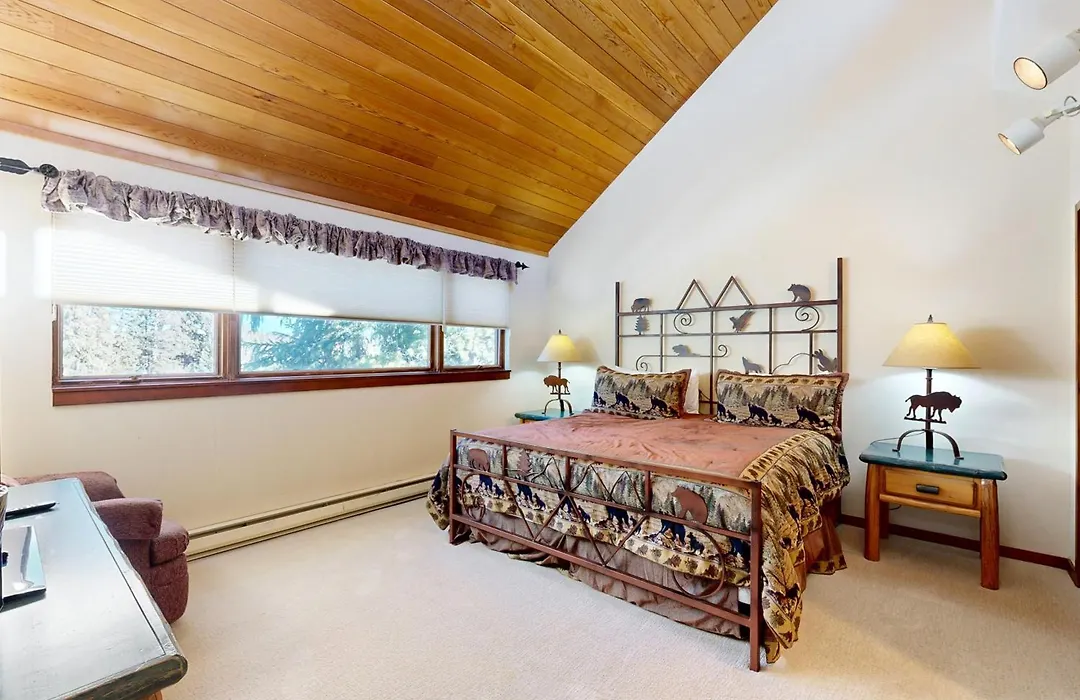 Tyra Summit Townhome #902-1