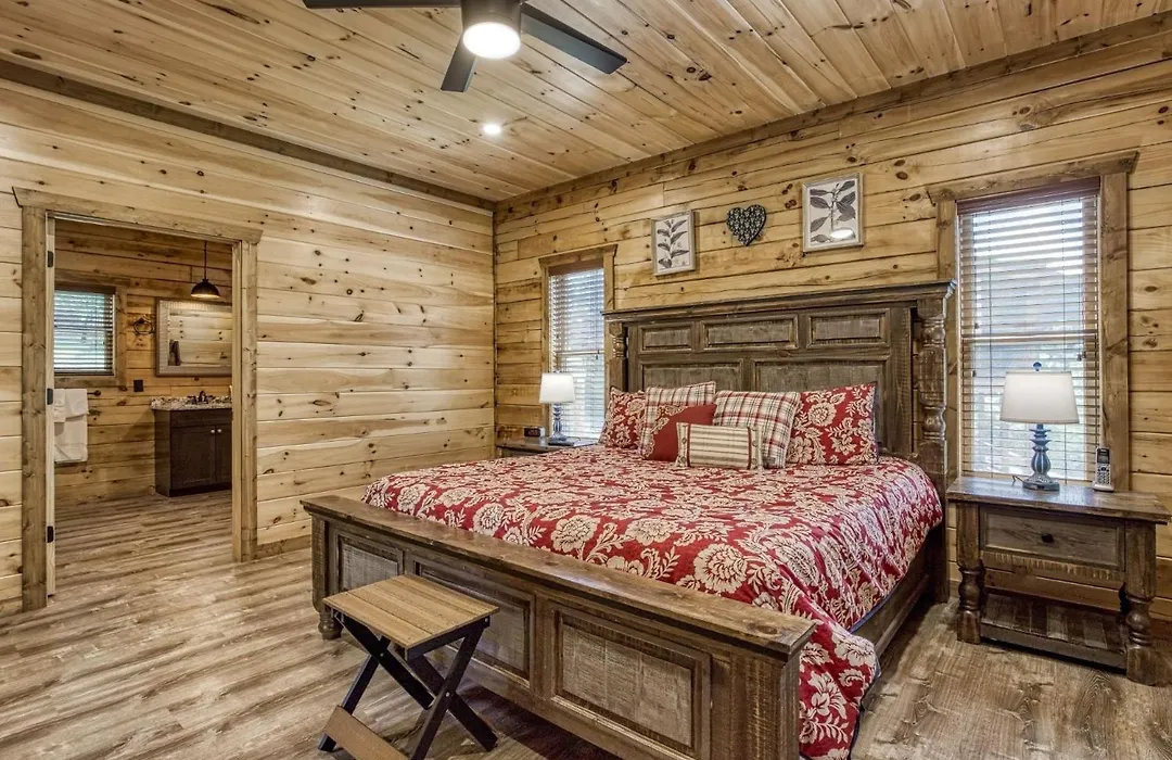 Ern841 - Sweet Feet Retreat - Location, Location, And Private Indoor Pool! Cabin-1
