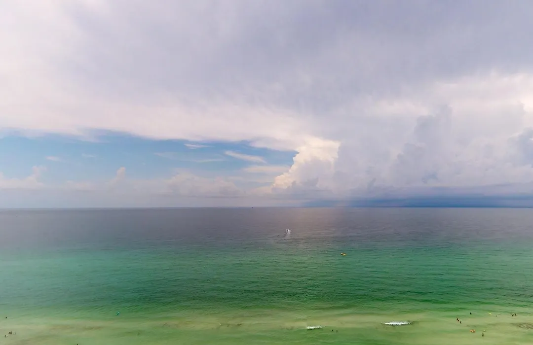 Seychelles Beach Resort IV-1