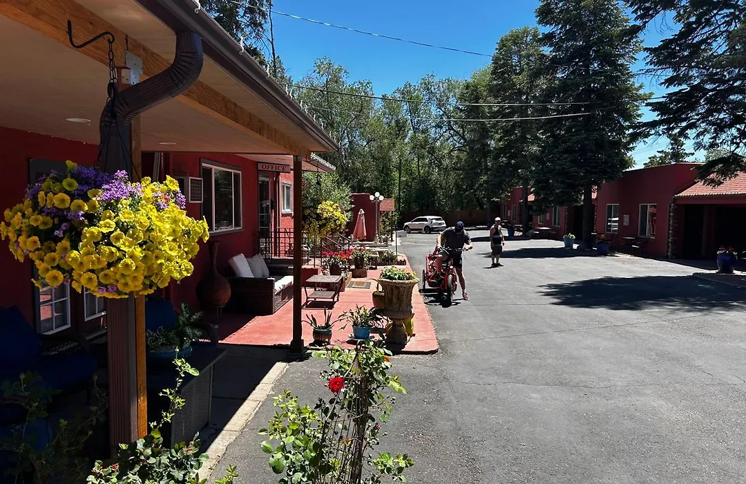 Rainbow Lodge And Inn-1
