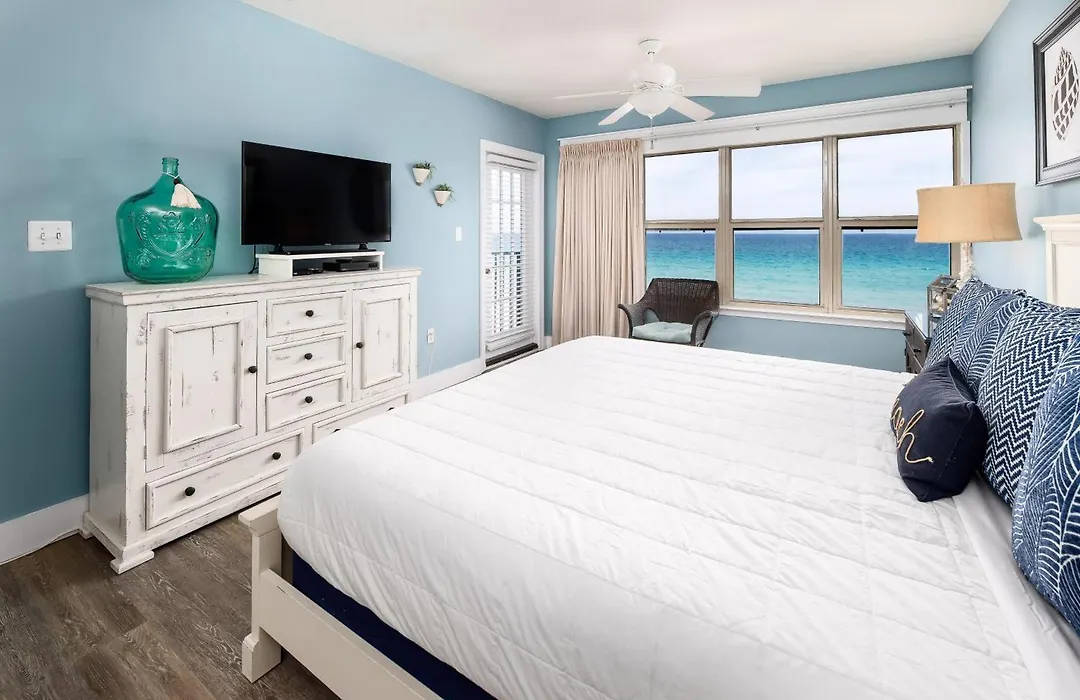 Emerald Towers West 4000 - Ocean Kissed-1