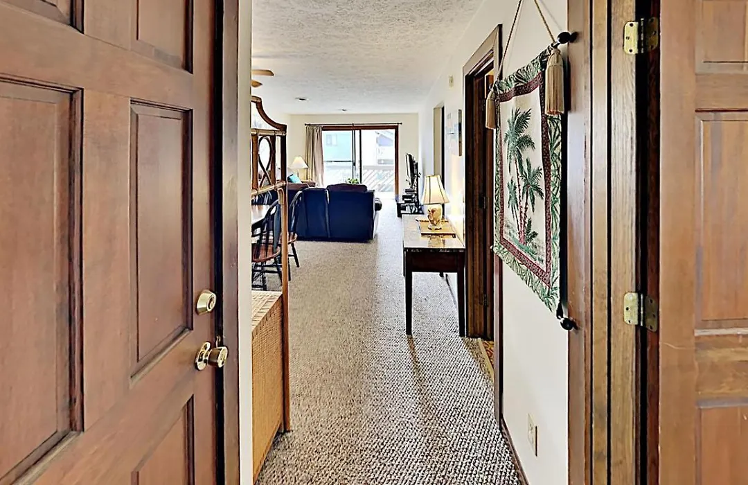 Shipwatch Pointe 2Br Condo Steps To The Beach-1