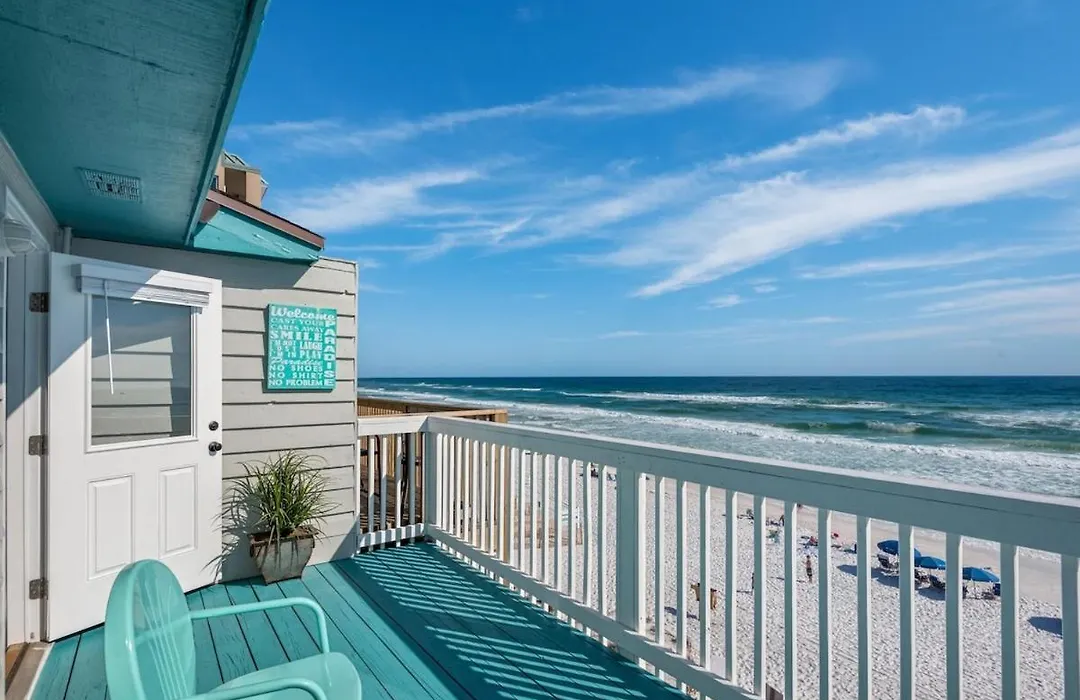 Seaquest 3 Stories Beach Front-1