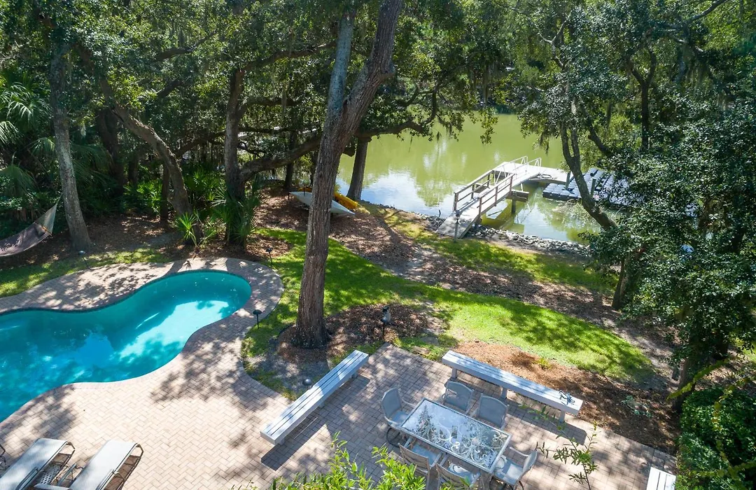 17 Baynard Cove -Just A 5-Minute Walk From White Sandy Beaches, Enjoy A Private Pool And Dock In Your Backyard-1