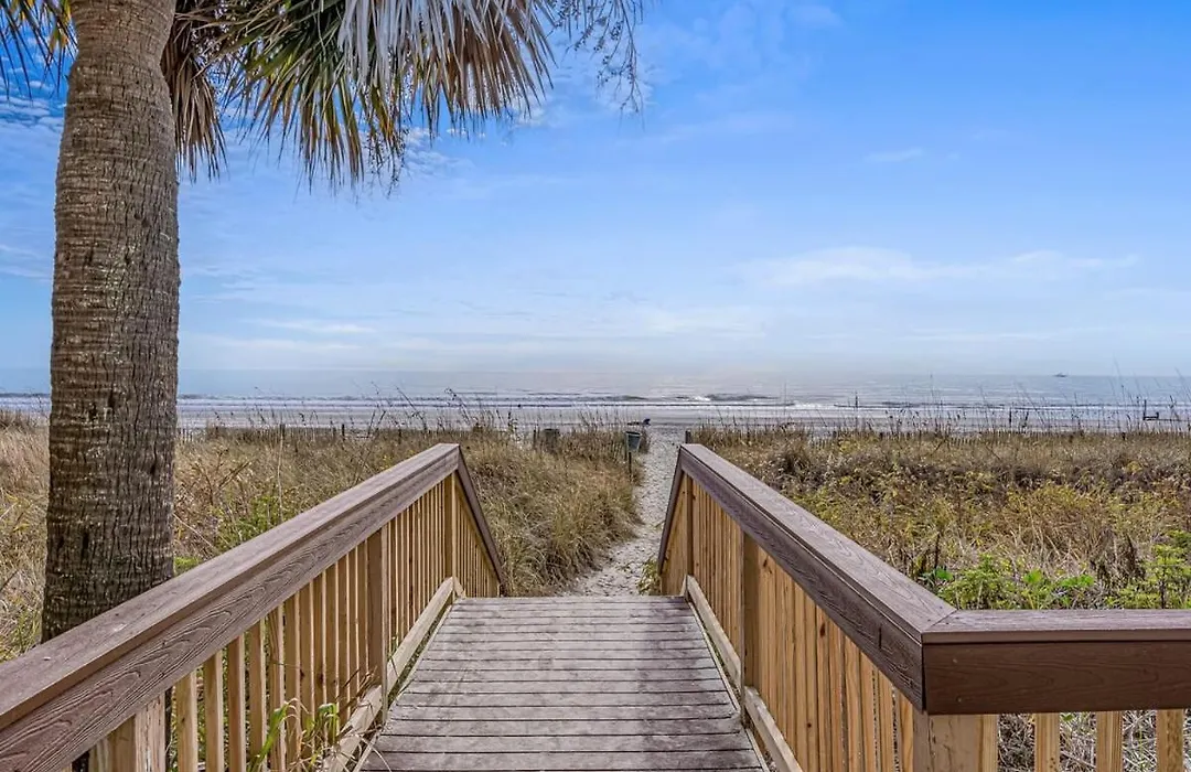 Baywatch Resort Oceanfront Unit 1004-1
