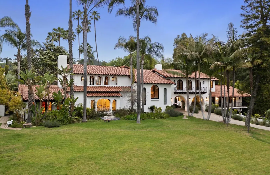 Contemporary Spanish Estate In Beverly Hills-1
