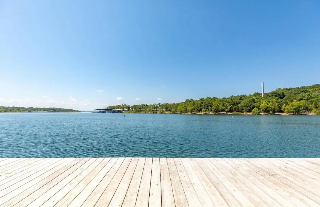 Artilla Cove Cabin 4 - Lake Views - Outdoor Pool-1