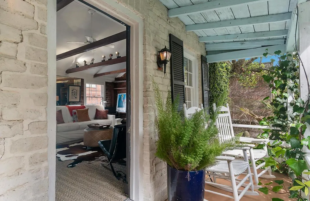 16 E Jones Carriage House-1