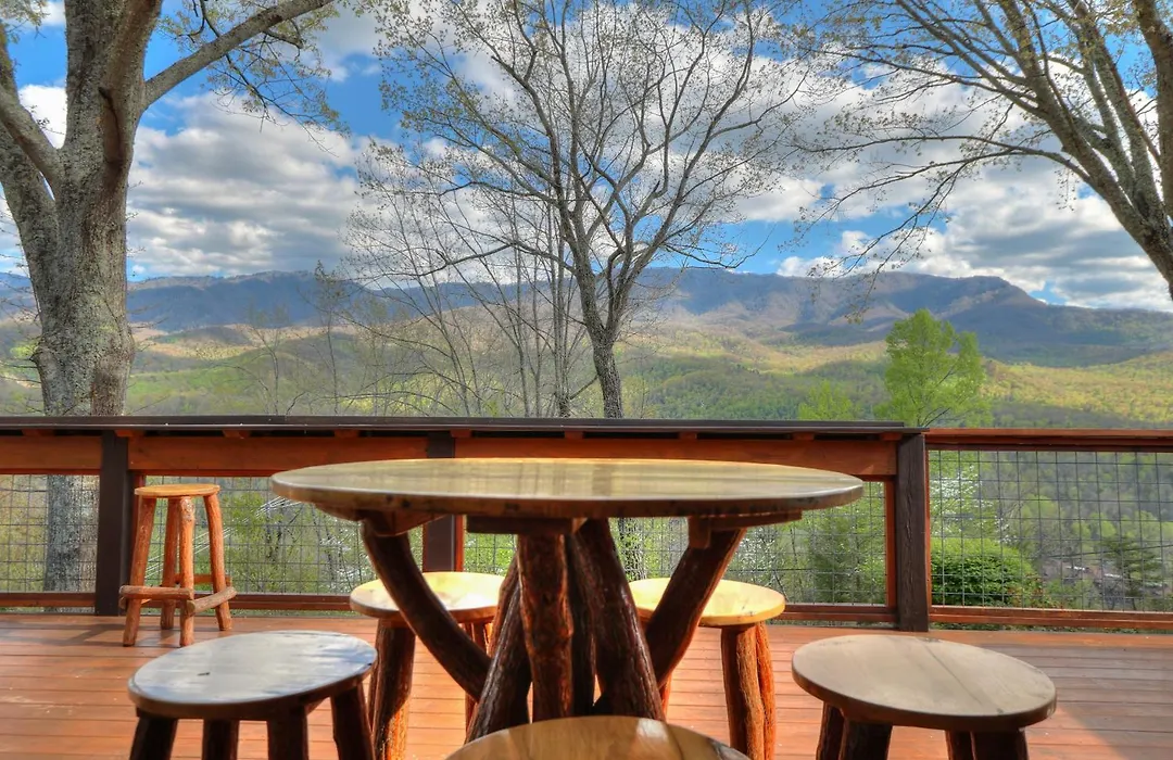 4 Seasons Lodge-1