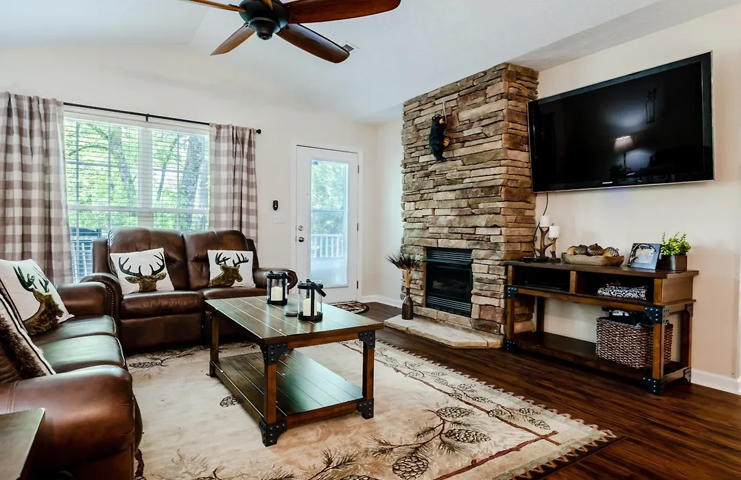 Creekside Cottage By Eden Crest-1
