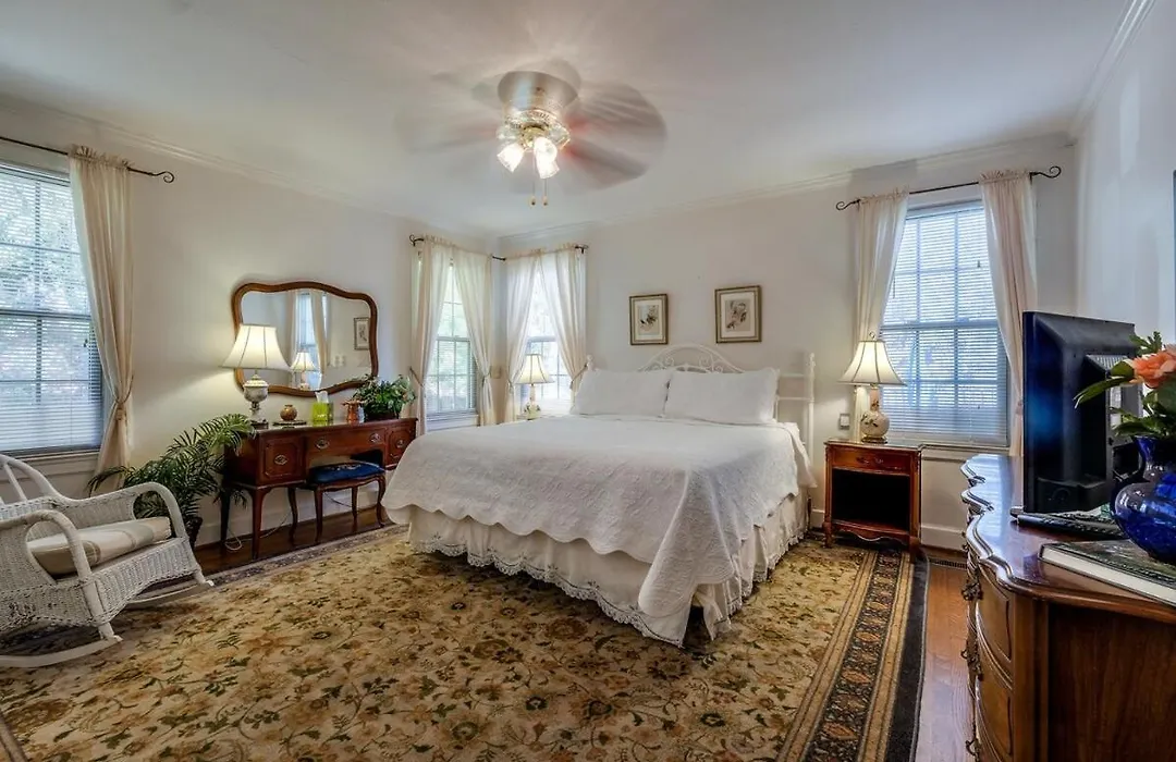Paula Deen House-1