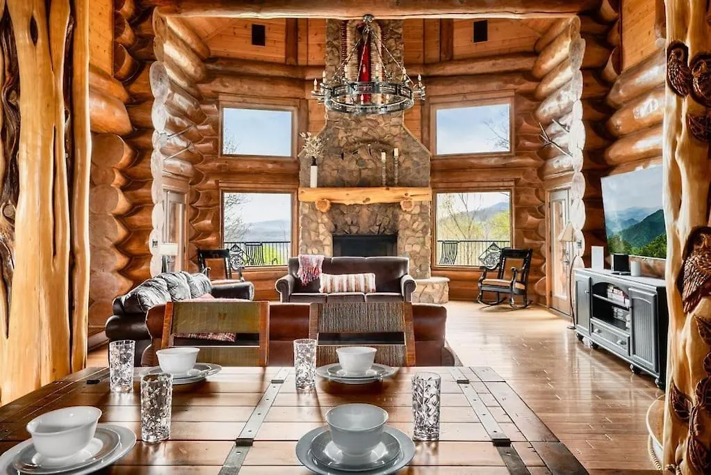 Bear Paw - 7 Bed, 8Ba, Sleeps 22, Location, Hot Tub-1