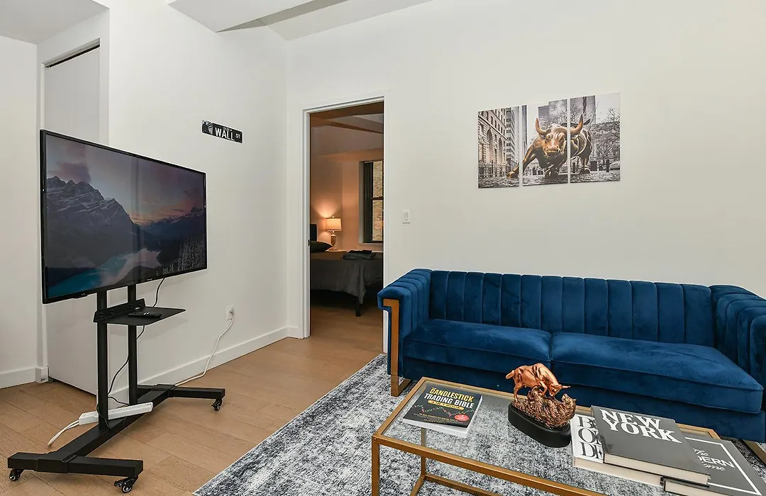 The Wolf Of Wall Street Apartment-1