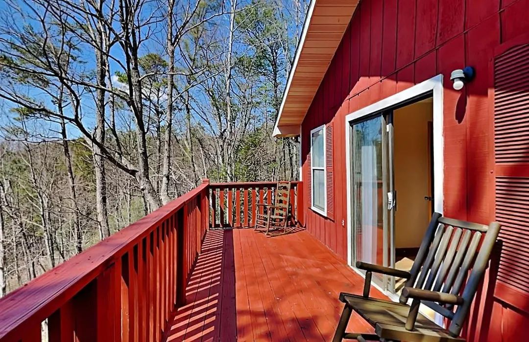 Honey Bear Hideaway-1
