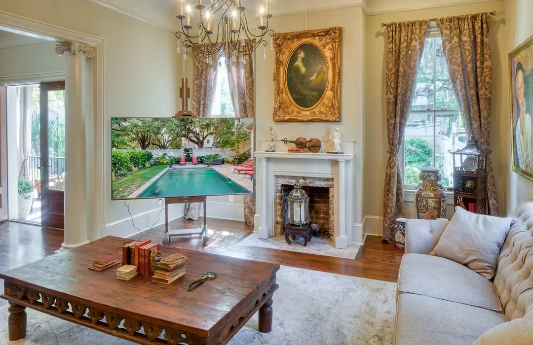 Estill Manor- Luxurious Savannah Estate With Pool & Garden - Sleeps 12-1