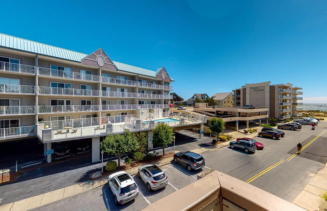 Ocean Point III 326-1
