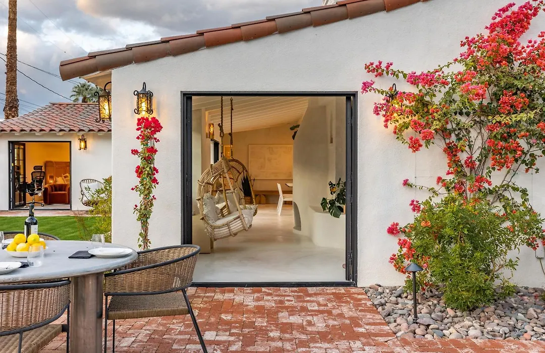 Casa De Tierra By Acme House Company-1