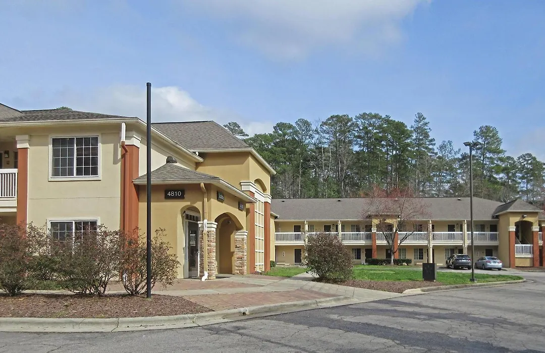 Suburban Studios Raleigh - Crabtree Valley-1