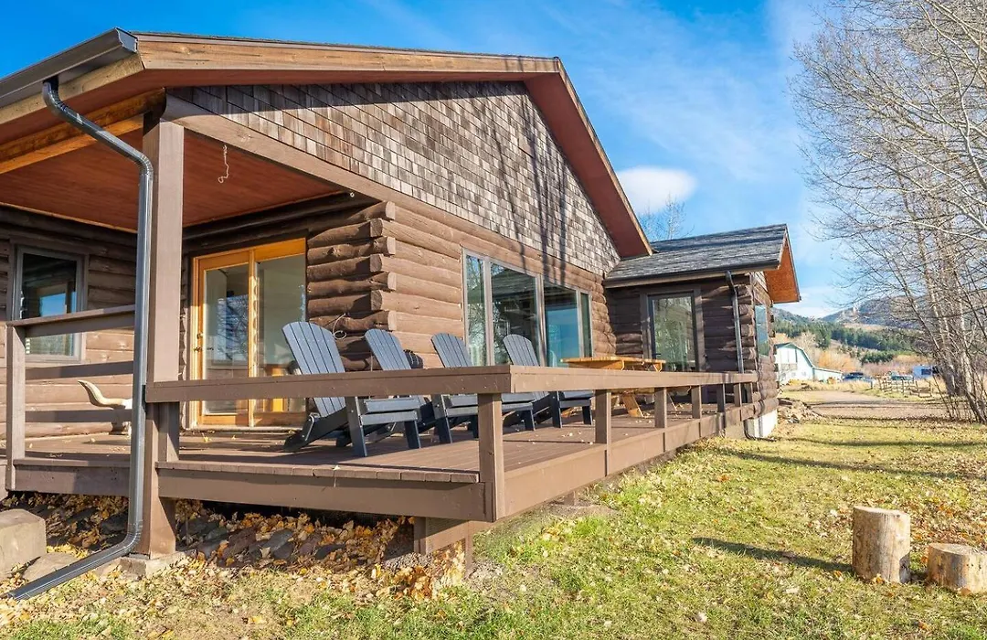 Kelly Canyon Retreat-1