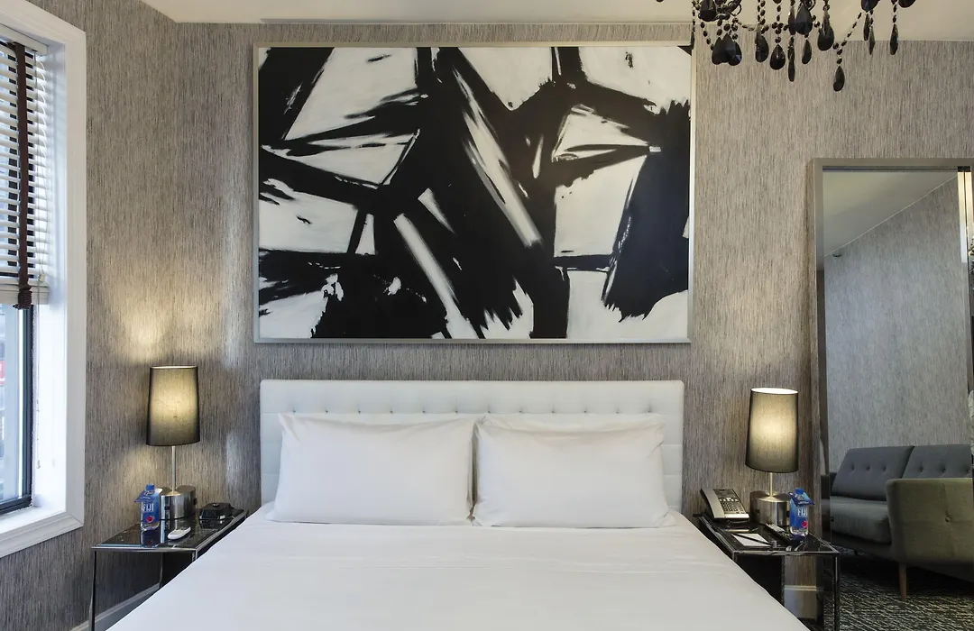 Square Hotel At Times Square-1