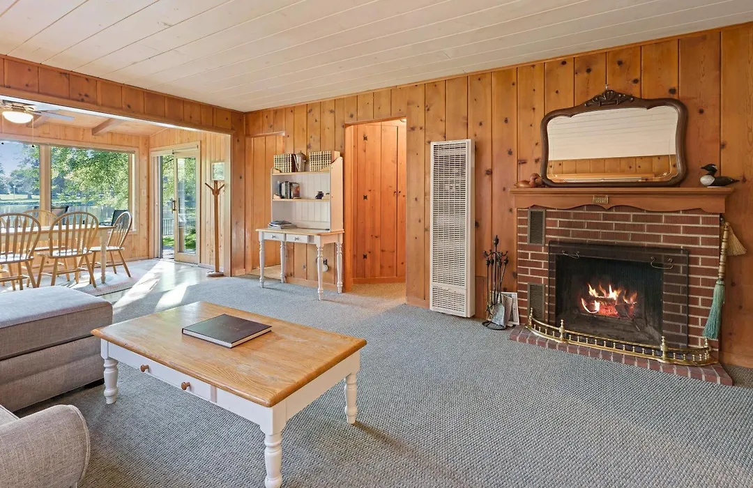 Mirror Pond Bungalow-1