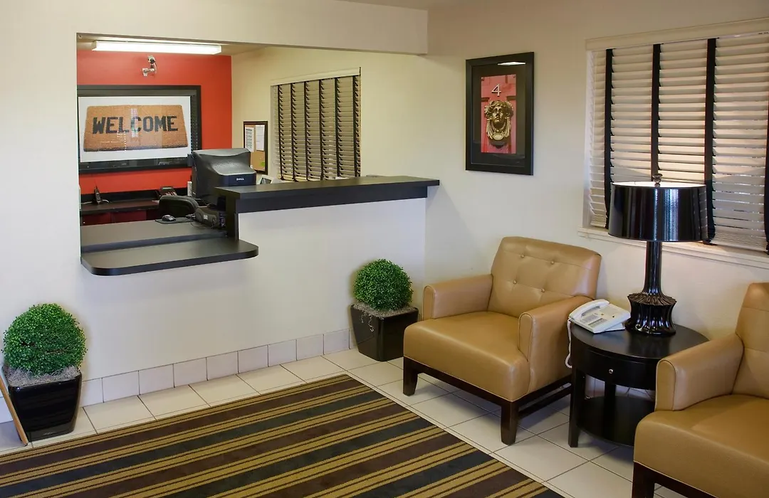 Extended Stay America Select Suites - Greensboro - Wendover Ave - Big Tree Way-1