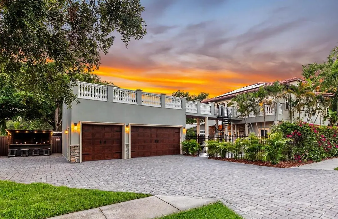 Gaspar'S Luxury Estate-1