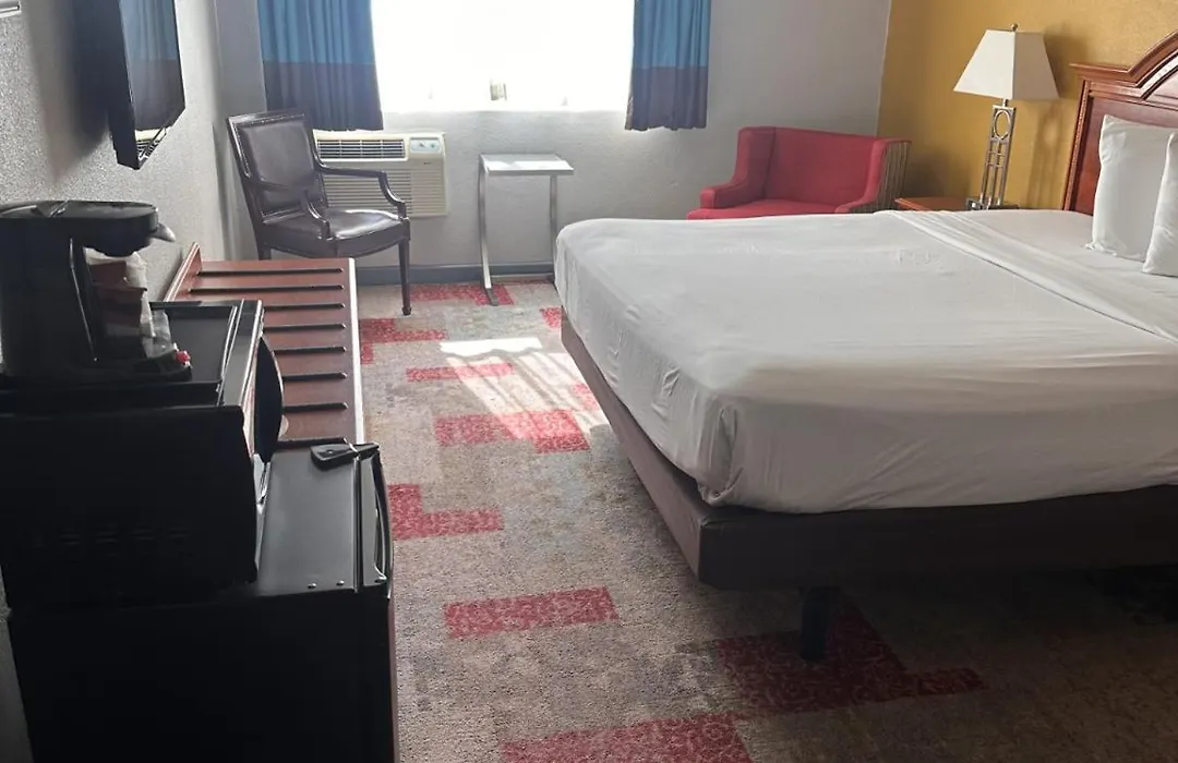 Americas Best Value Inn Hayward-1