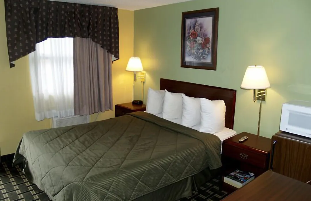 Boulevard Inn-1