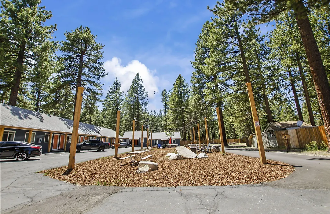 Playpark Lodge-1